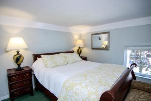 The Jypsy Inn - The Royal Suite Bracebridge