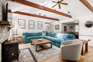 Classic Home close to Ponds Dog Welcome