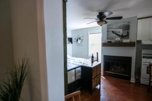 The Jypsy Inn - Tuxedo Room Muskoka