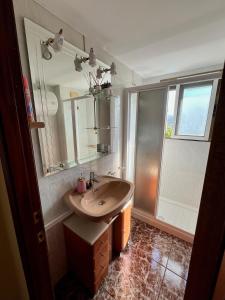 Apartment on Paseo Rosa dels Vents with AC