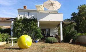 Apartments Ari i Segi