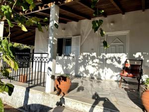 Rest & Relax holiday house in Katakolo