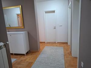 Apartman Telep Novi Sad Family house with Garden & Free Parking