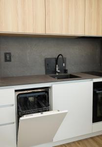 1BR Luxury apartment with sea view and parking space