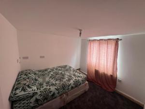 M12 Levenshulme luxury Guesthouse Newly Renovated