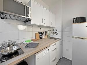 Cozy and centrally located in List Hannover 2 beds and kitchen