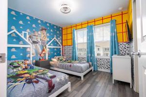 Luxury 5Bd Close to Disney with Pool at Windsor Cay 1285