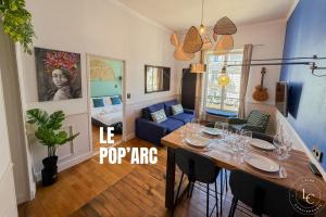 Appartements Pop-Arc Cathedral View Charm & Pop in the Heart of Orleans : Appartement