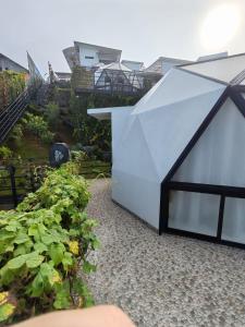 Sunrise Hill Glamping