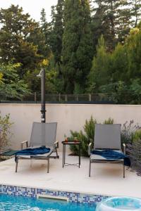 Time&Joy apartment with private pool