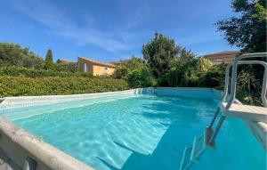 Lovely Home In Pont-Saint-Esprit