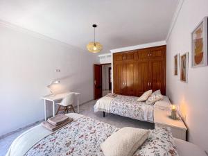 Vista Verde heated pool, BBQ, parking, ping-pong