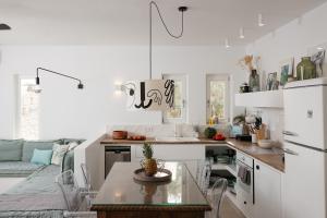 Kuzulu Beach House, Your Private Paradise in Plaka, Naxos