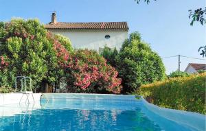 Lovely Home In Pont-Saint-Esprit