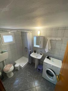 Koutrakis apartment