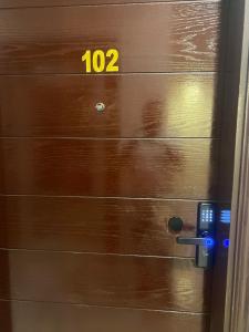 New luxury studio with distinctive furniture For non-smokers