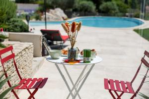 Villas Villa de Charme avec Piscine, Marseille : photos des chambres