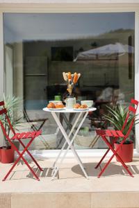 Villas Villa de Charme avec Piscine, Marseille : photos des chambres