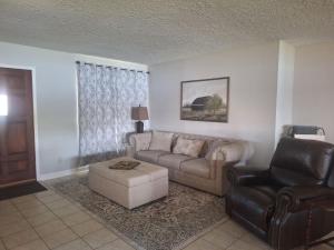 Lakeside Cove Retreat on Lake Conroe - Private Waterfront