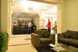 Pearl City Hotel