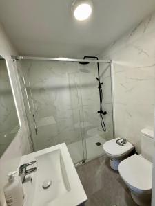 Don Paco Beach 1-Linea playa-piscina-aire acondicionado-parking