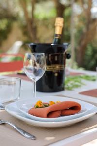 Villas Villa de Charme avec Piscine, Marseille : photos des chambres