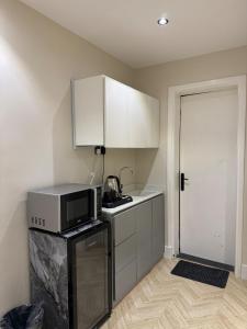 AlGhadeer neighborhood apartment