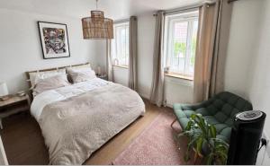 5 min walk to Oxford street