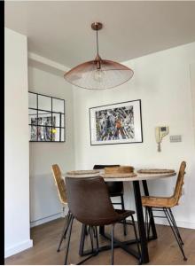 5 min walk to Oxford street