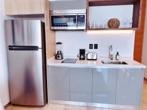 Brand New Studio in 4th Floor with Balcony and Elevator