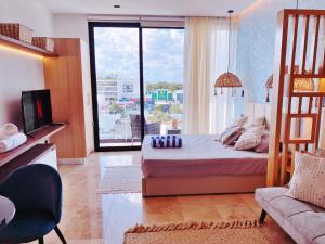 Brand New Studio in 4th Floor with Balcony and Elevator