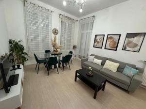 Appartements Appartement chaleureux de 2 chambres : Appartement 2 Chambres