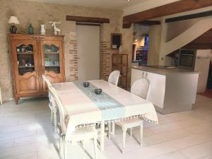 Maisons de vacances Moulin en bord de riviere - logement entier : photos des chambres