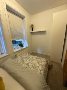 Cosy Double Bedroom in Little Venice, Maide Vale