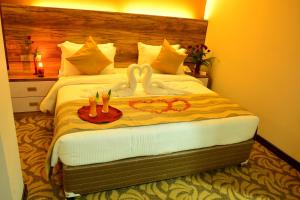 Pearl City Hotel