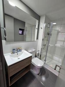 Alojamiento a pasos de Movistar Arenas, Parque O Higgins, Universidad de Chile y Ministerio de Justicia