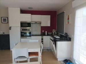Appartement lumineux 2 pers à deux pas de la plage avec parking - FR-1-843-10