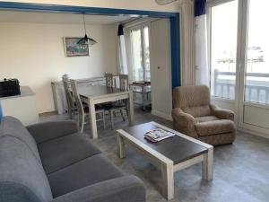 Le Croisic: 2 Pièces RDC Face Port, Centre-Ville, Animaux Ok - FR-1-843-5