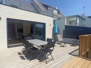 Maisons de vacances Maison 3 chambres proche Plage Valentin avec parking - FR-1-843-22 : photos des chambres