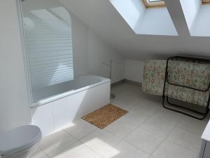 Le Croisic - Duplex 5 pers. vue mer, accès direct plage - FR-1-843-25