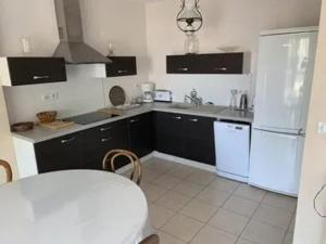 Appartement lumineux 3 pièces avec terrasses, parking et animaux admis au Croisic - FR-1-843-37