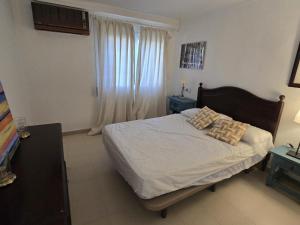 Amplia casa en Roses para 16 pers. con piscina y gran aparcamiento - ES-204-78