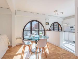 Appartement en Bord de Mer avec Parking à Hendaye - FR-1-2-444