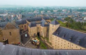 Appartements Appartement Proche De La Meuse : photos des chambres