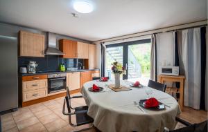 Appartements Appartement Proche De La Meuse : photos des chambres