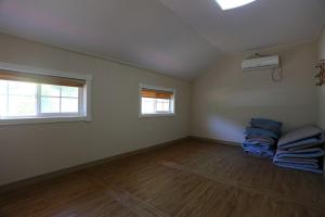 Gyeongju Healing House Pension