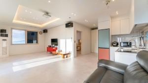 Yeosu Bless Poolvilla