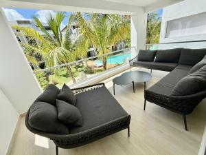 Tropical Escape with 3 Pools & Private Beach Club Aqua Esmeralda