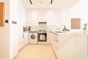 High-Floor 1BR with Balcony Overlooking the Lake, Minutes from the Park, Binghatti Onyx, Jumeirah Village Circle by Deluxe Holiday Homes