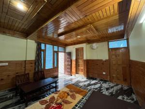 Happy Heaven Guesthouse, Chojh